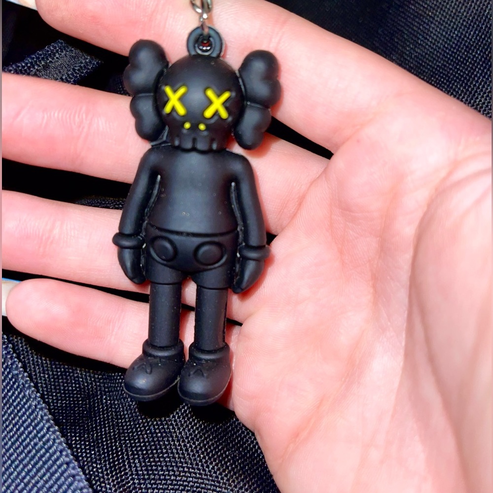 ❤️ KAWS Companion Keychain